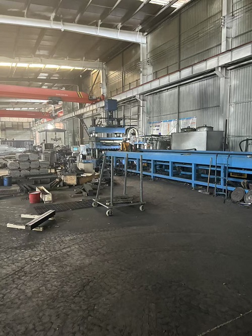 Custom Metal Grating Manufacturer Custom Metal Grating Manufacturer
