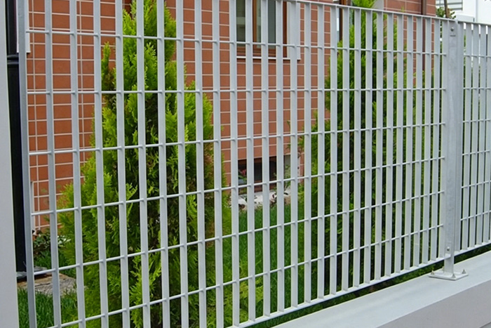 Garden Steel Grating as Walkway, Drainage Cover, Fence and Bench